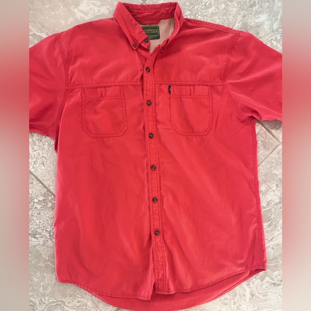 G.H. Bass & Co. Men’s Fishing and Outdoors Button-Down Shirt, size L